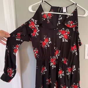 Long sleeve cold-shoulder dress